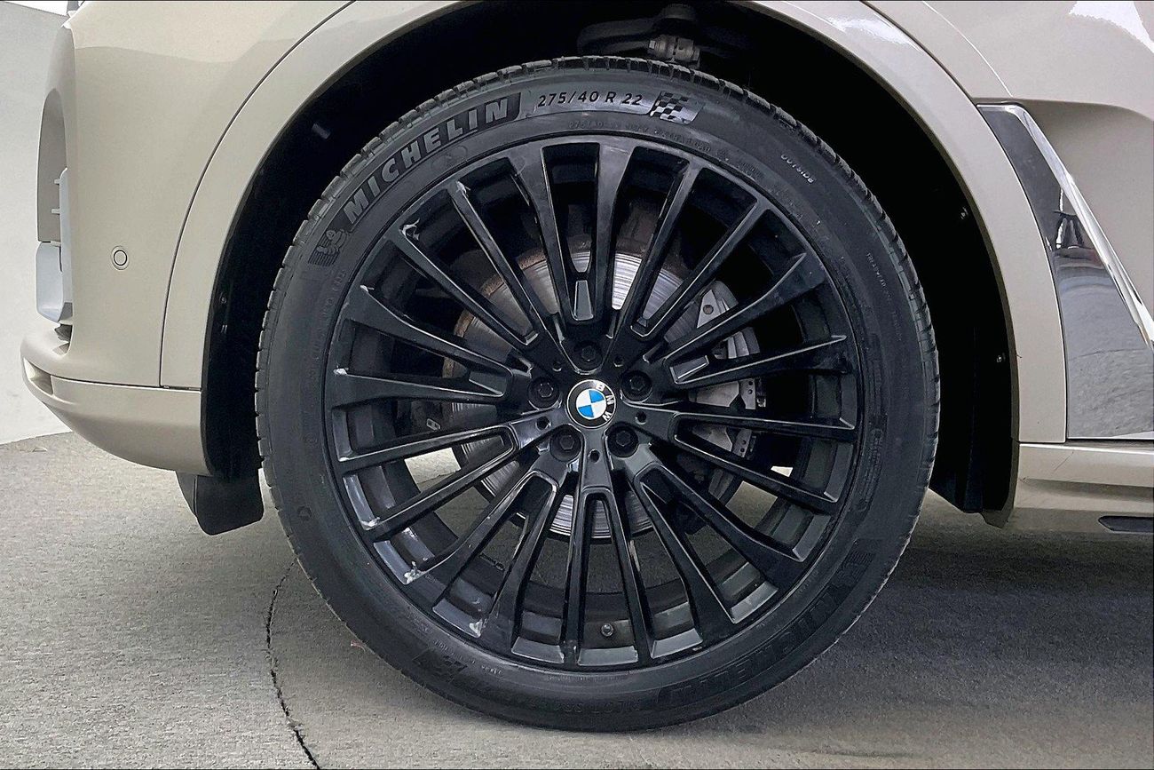 بي أم دبليو X7 40i Pure Excellence | شامل الضمان | 0 ﺪﻔﻋﺓ ﺃﻮﻟﻯ