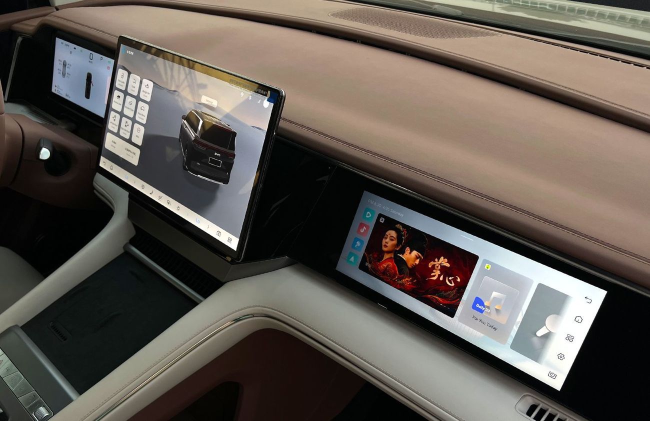 BYD Xia 2025 plug-in hybrid electric vehicle (For Export only)