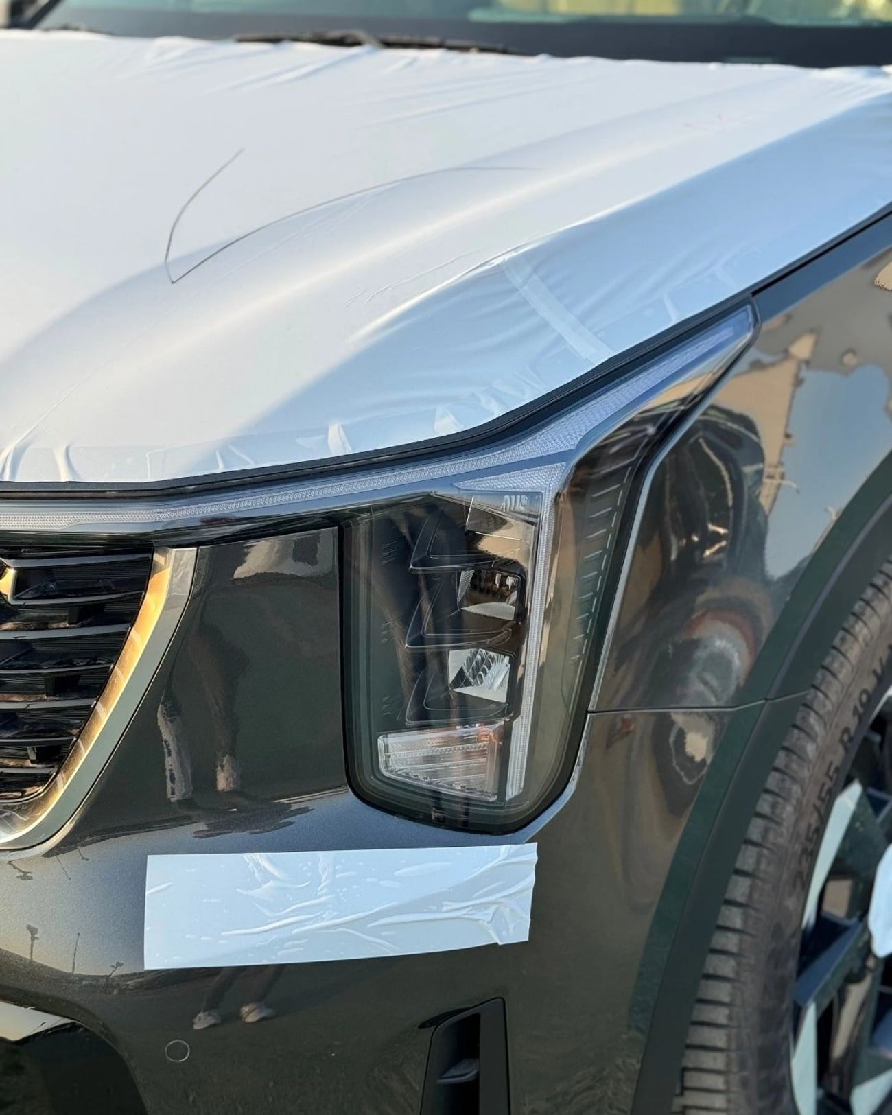 Kia Sorento KIA SORENTO 1.6L (HYBRID)  GRAY- 2025 MODEL -MID OPTION