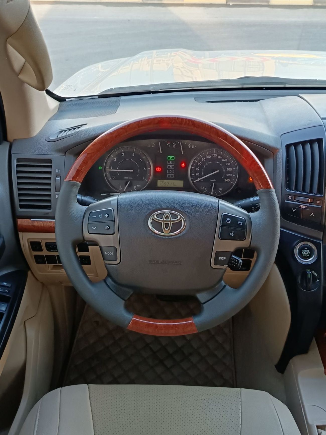 Toyota Land Cruiser GXR GT 4.6L AWD