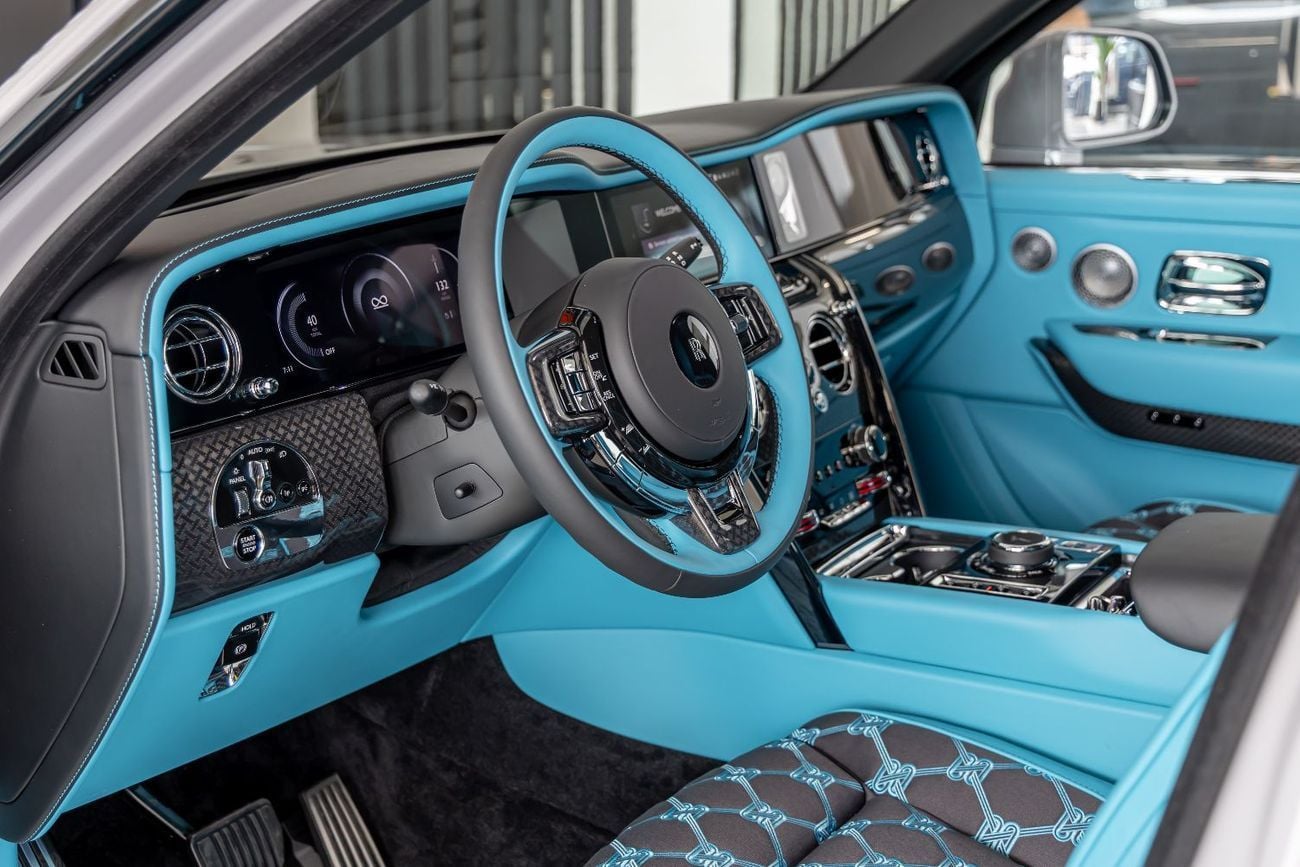 رولز رويس كولينان ROLLS ROYCE CULLINAN | BLACK BADGE | BESPOKE PREMIUM AUDIO  | DUALITY SEATS | European Specs | 2026 