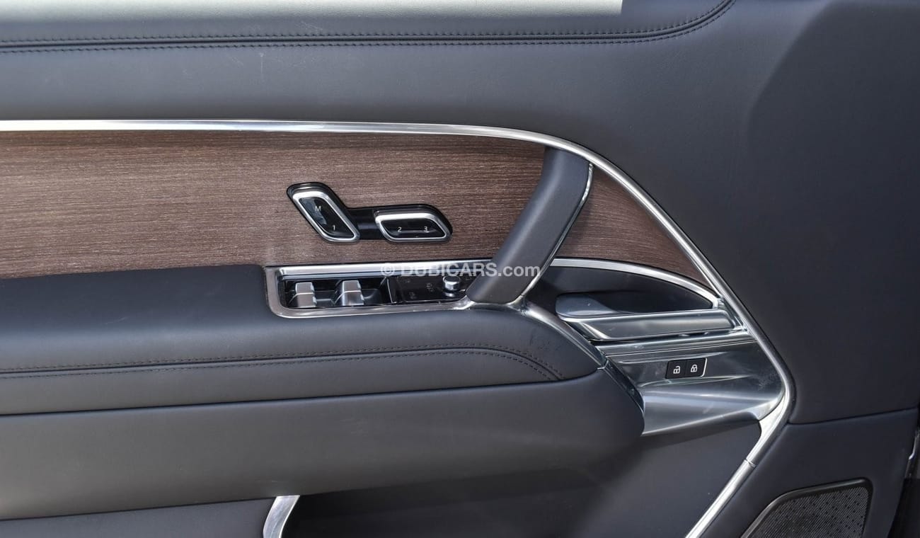 Land Rover Range Rover P530 4.4P V8  SWB AWD Aut .(For Local Sales plus 10% for Customs & VAT)