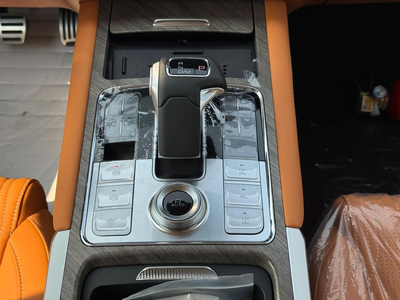 Tank 500 3.0L Petrol V6 4WD 2026 Export Price @ 151,000 AED