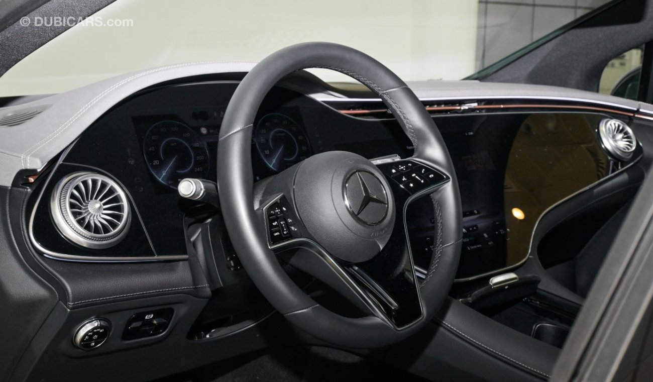 Mercedes-Benz EQS 580 4matic / Reference: VSB 32898 Certified Pre-Owned with up to 5 YRS SERVICE PACKAGE!!!