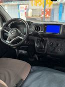 نيسان أورفان STD