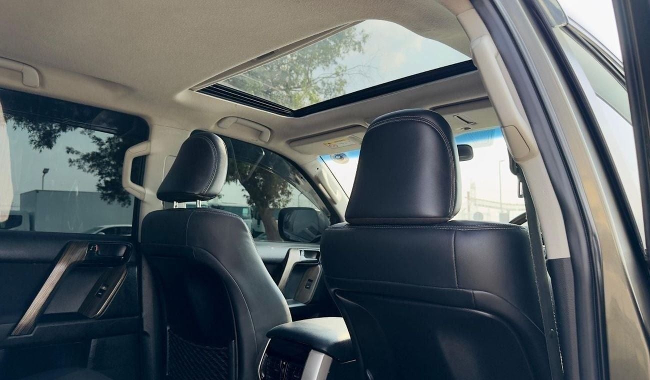 Toyota Prado PREMIUM BULL BAR | ROOF RACK WITH SIDE LADDERS | RHD | 2016 | 2.8L DIESEL ENGINE | (AT) | REAR VIEW