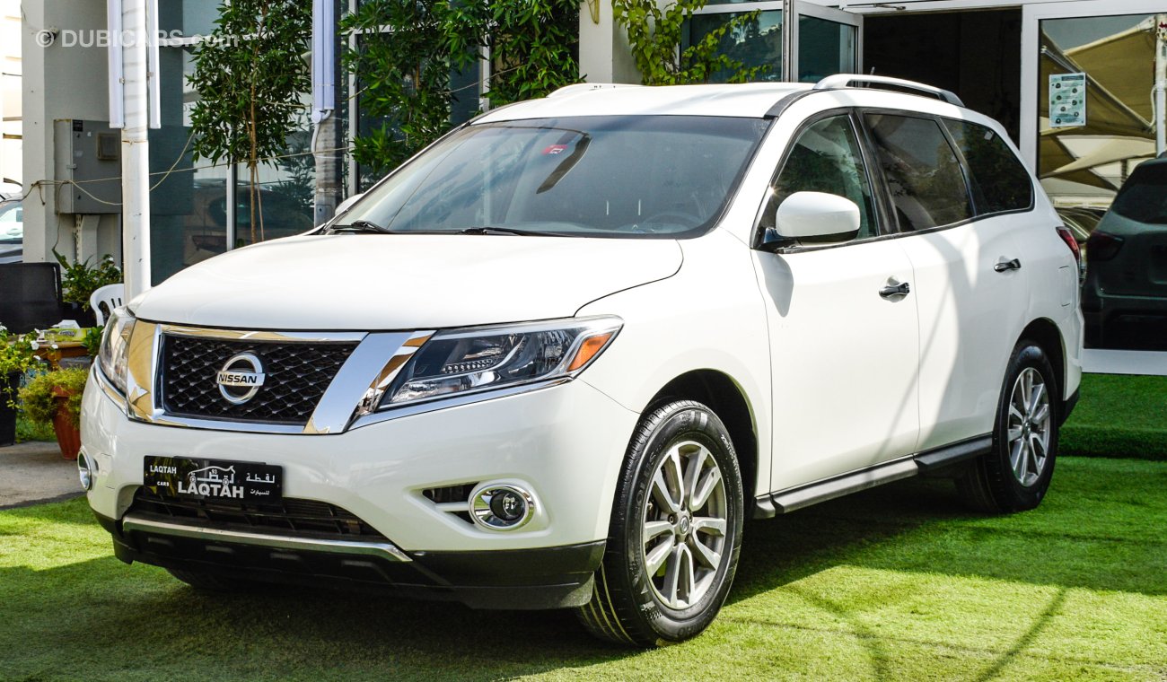 Nissan Pathfinder American import No.2, fingerprint, screen, cruise control, control wheels, sensors, camera screen, i