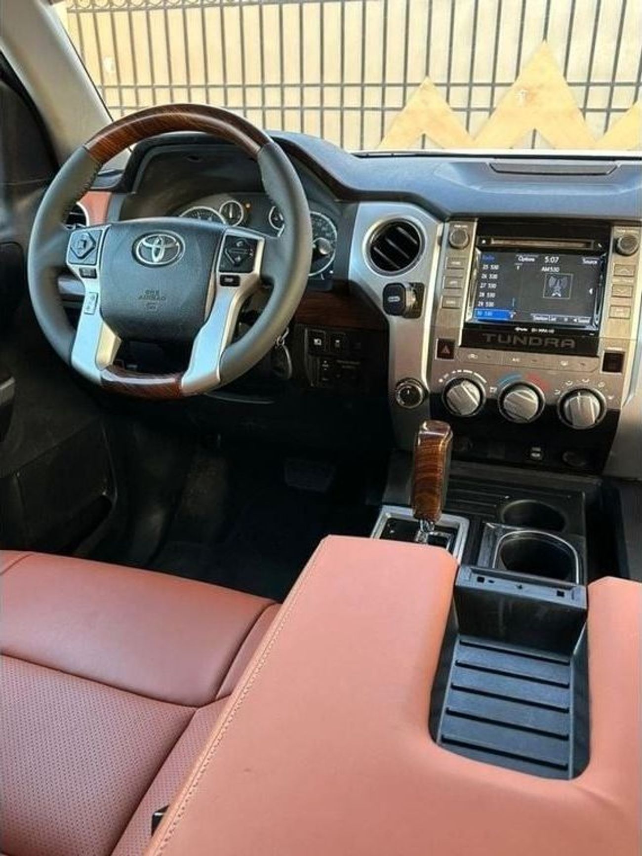 Toyota Tundra Crewmax 1974 Edition 5.7L