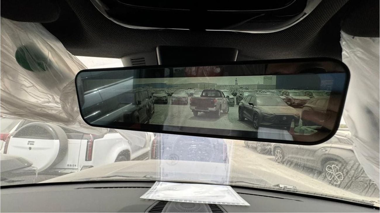 روكس 01 Polestones Rox Motor 01 Premium SUV  3-Row 6-Seater