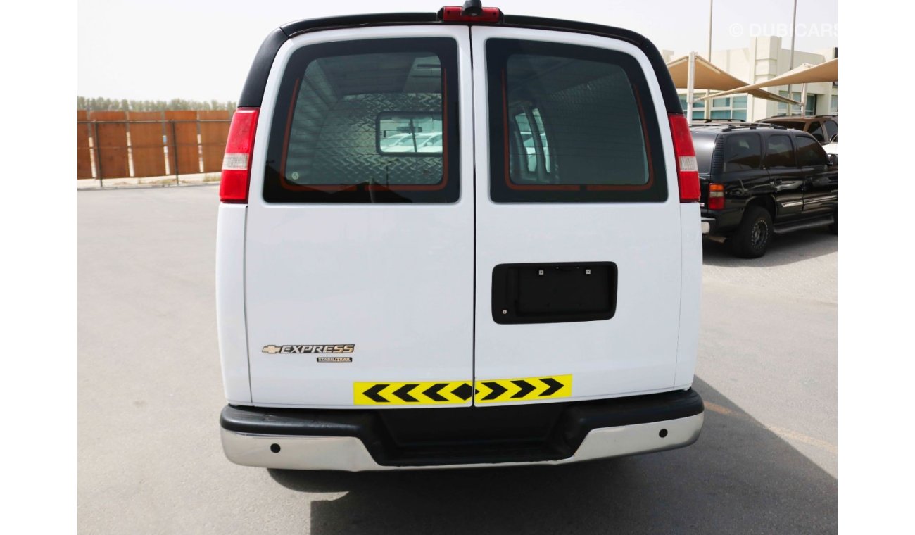 شيفروليه إكسبرس PLUS MULTIPURPOSE VAN - EXCELLENT CONDITION GCC SPECS - EXCLUDED VAT