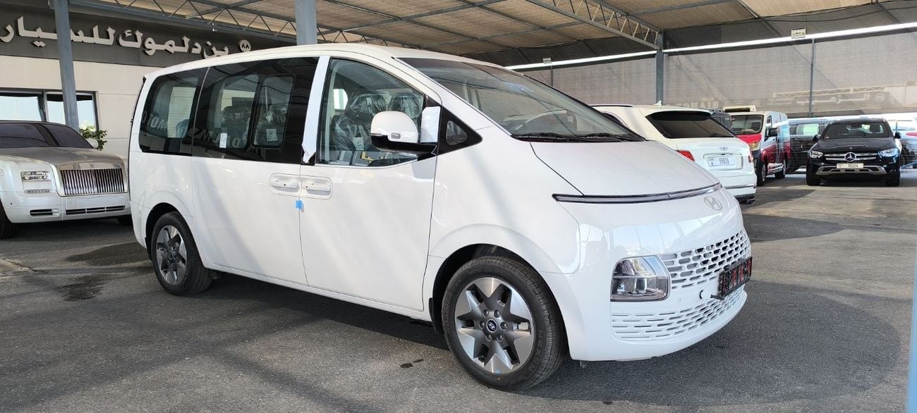 هيونداي ستاريا STARIA 2.2L DIESEL 11 SEATER PRESTIGE