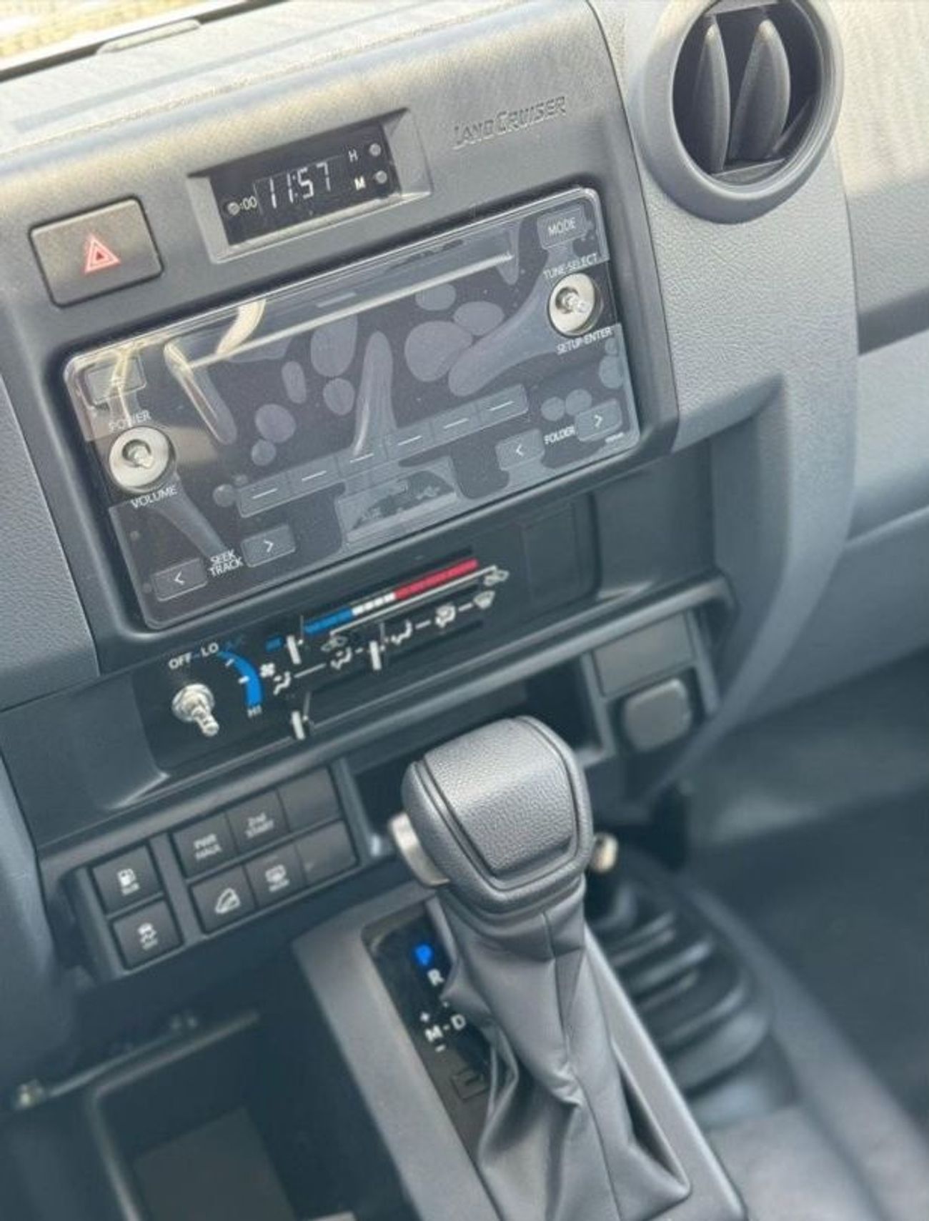 تويوتا لاند كروزر 70 TOYOTA LAND CRUISER LC78 2.8L GD Hard Top 2024