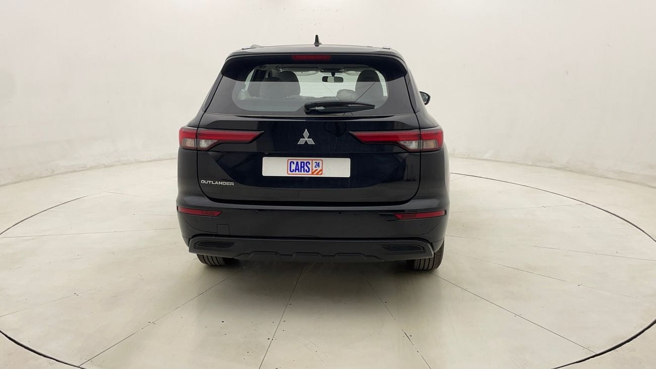 Mitsubishi Outlander MIDLINE WITH SUNROOF 2.5 | Zero Down Payment | Home Test Drive