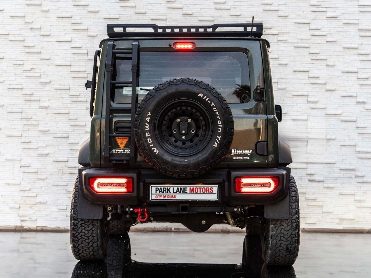 سوزوكي جيمني 1.5L GL (M/T)