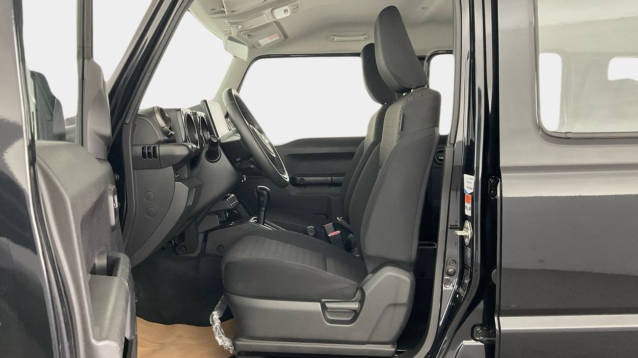 سوزوكي جيمني GLX | شامل الضمان | 0 ﺪﻔﻋﺓ ﺃﻮﻟﻯ