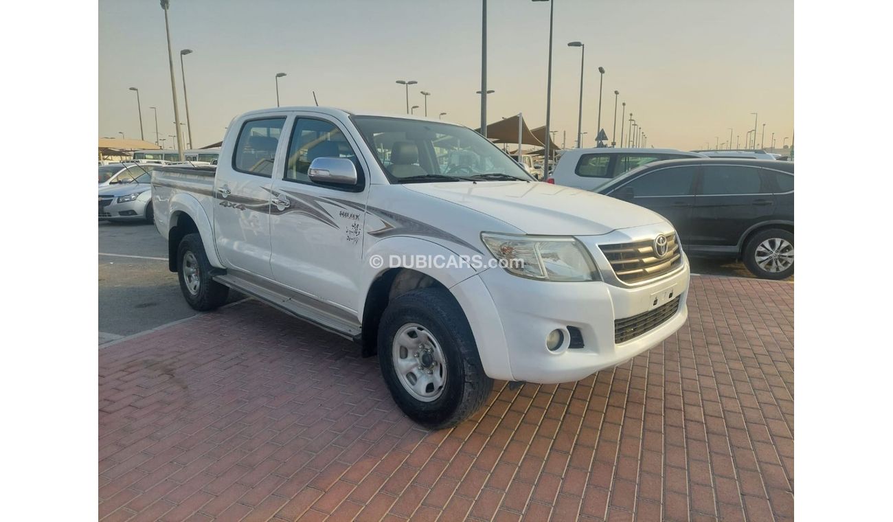 Toyota Hilux 2.4L 4WD DIESEL MT