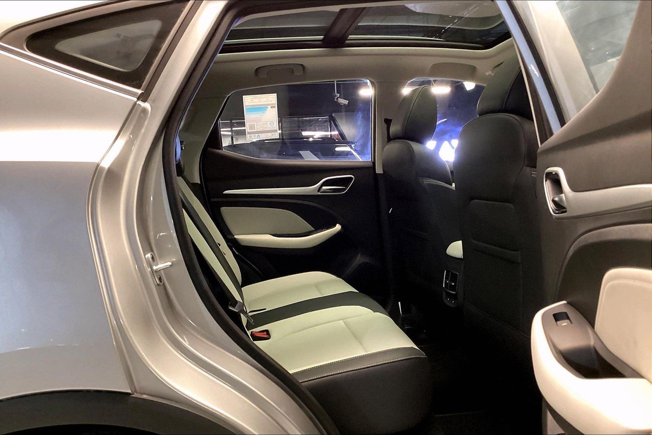 أم جي ZS Luxury | شامل الضمان | 0 ﺪﻔﻋﺓ ﺃﻮﻟﻯ