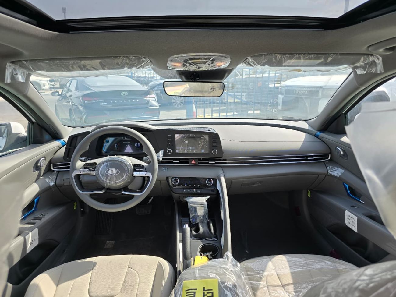 هيونداي إلانترا 2024 Hyundai Elantra 1600cc 2WD Comfort Automatic