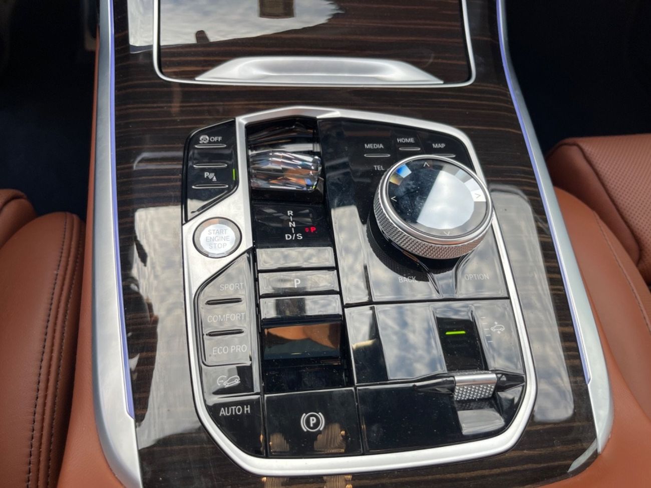 BMW X7 V8 60i M.KT GCC