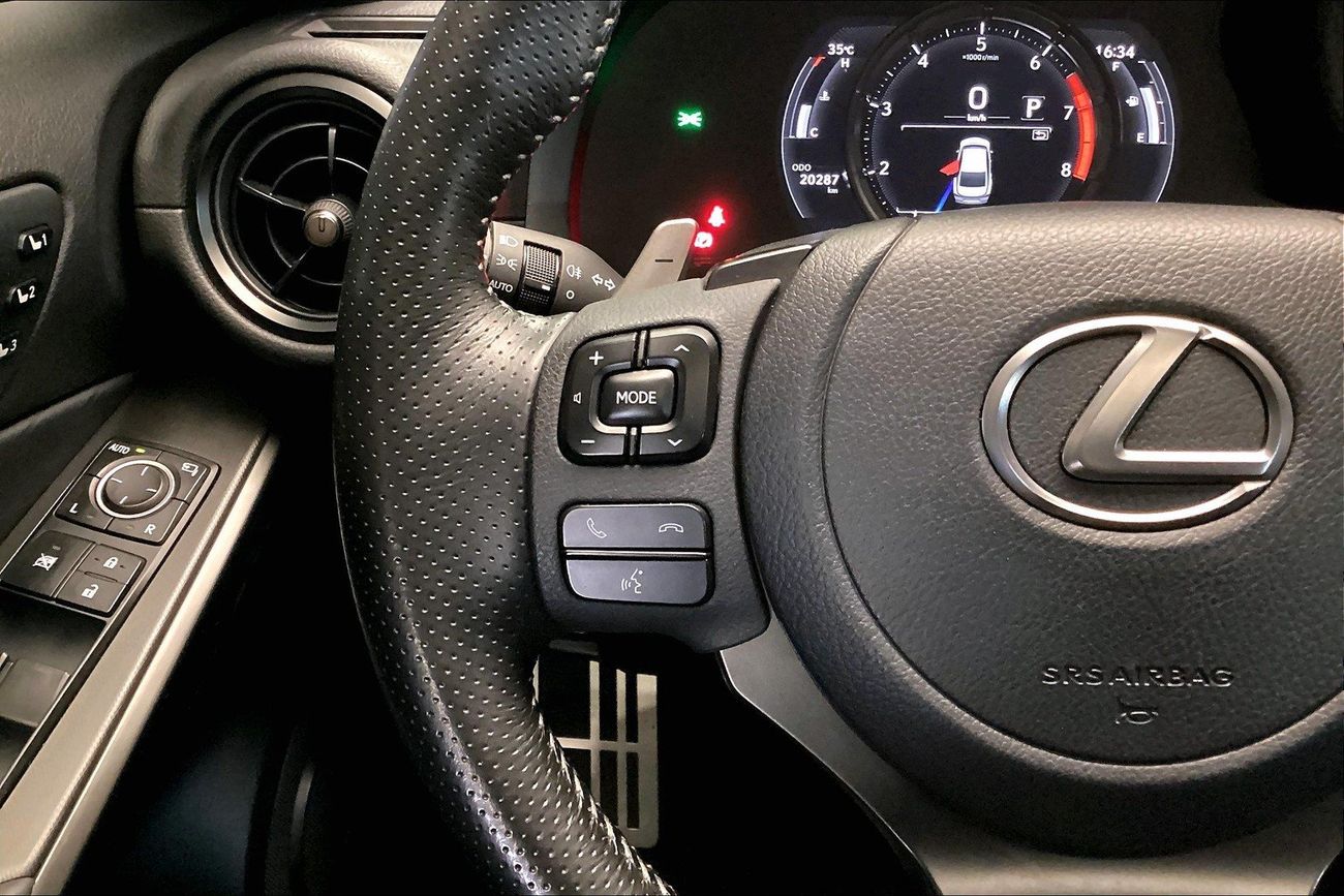 لكزس IS 350 F Sport Platinum | National Day Celebration | شامل الضمان | 0 ﺪﻔﻋﺓ ﺃﻮﻟﻯ