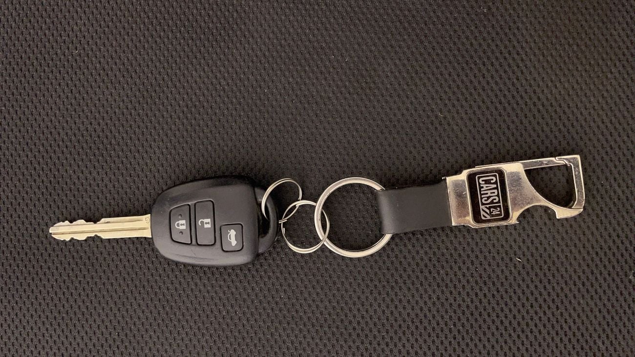 تويوتا يارس E 1.5 | بدون دفعة مقدمة | اختبار القيادة في المنزل