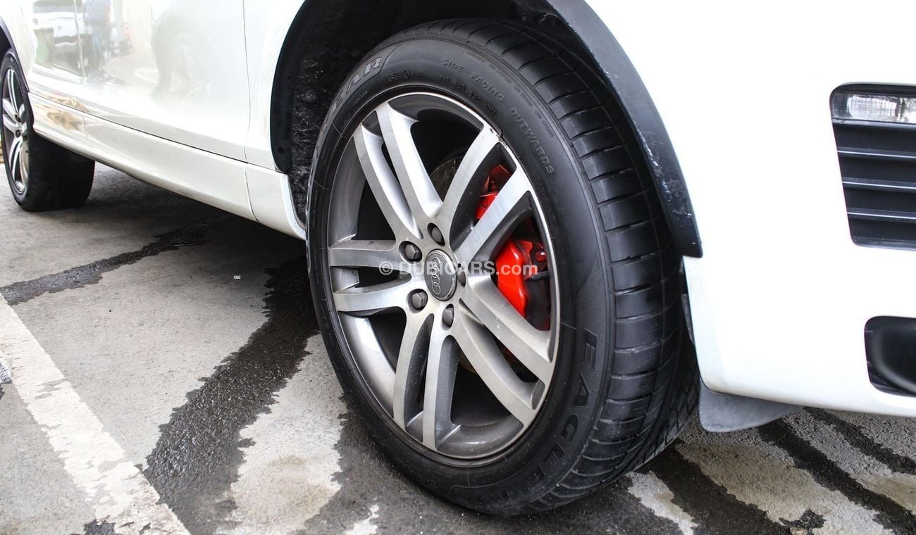 Audi Q7 V6, original paint, first owner, like new