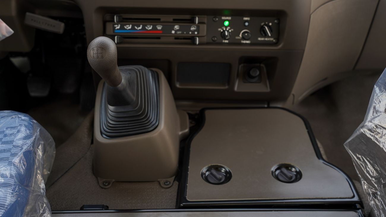 Mitsubishi Rosa Brand New Mitsubishi Rosa Bus 30 Seater 2026 Export 402L Diesel M/T|White/Black|N-ROSA-30S-D-26|