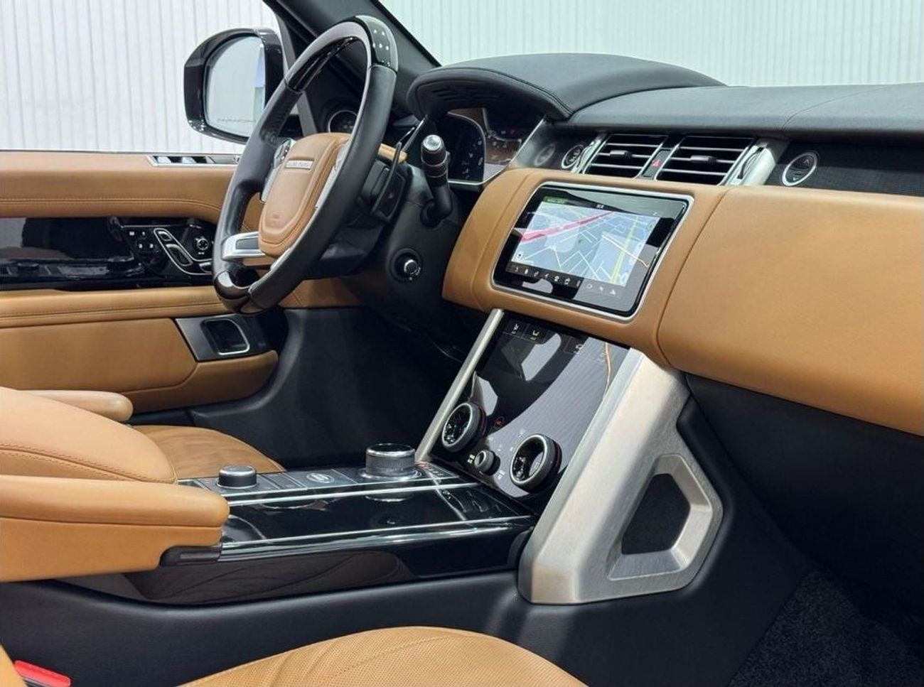 لاند روفر رينج روفر Vogue SE 5.0L 2020 Range Rover Vogue P525 SE, Warranty, Full Range Rover Service History, Full Optio