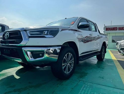 Toyota Hilux 2400cc S-GLX  D-4DT SR5 4X4 AUTOMATIC Full Option Camera Digital AC