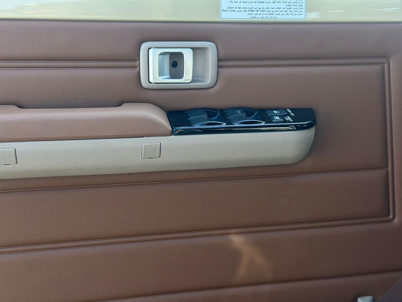 تويوتا لاند كروزر بيك آب