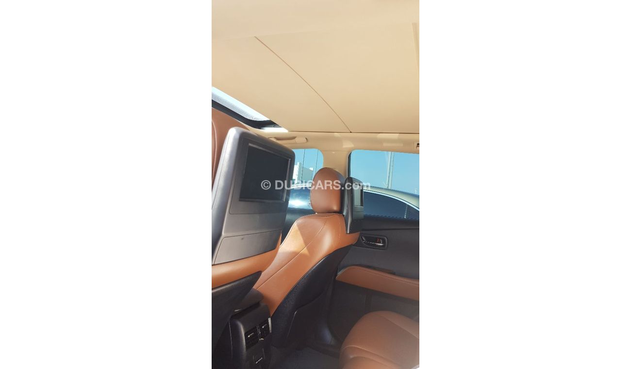 Lexus RX350 2013 model Full options panorama roof Gcc specs