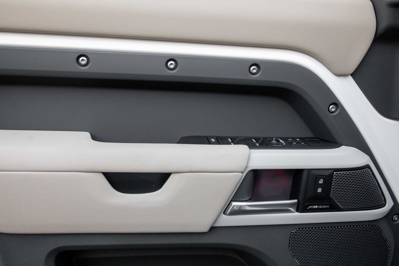 Land Rover Defender 6,463 P.M | Defender P300 110 | 0% Downpayment | Perfect Condition!