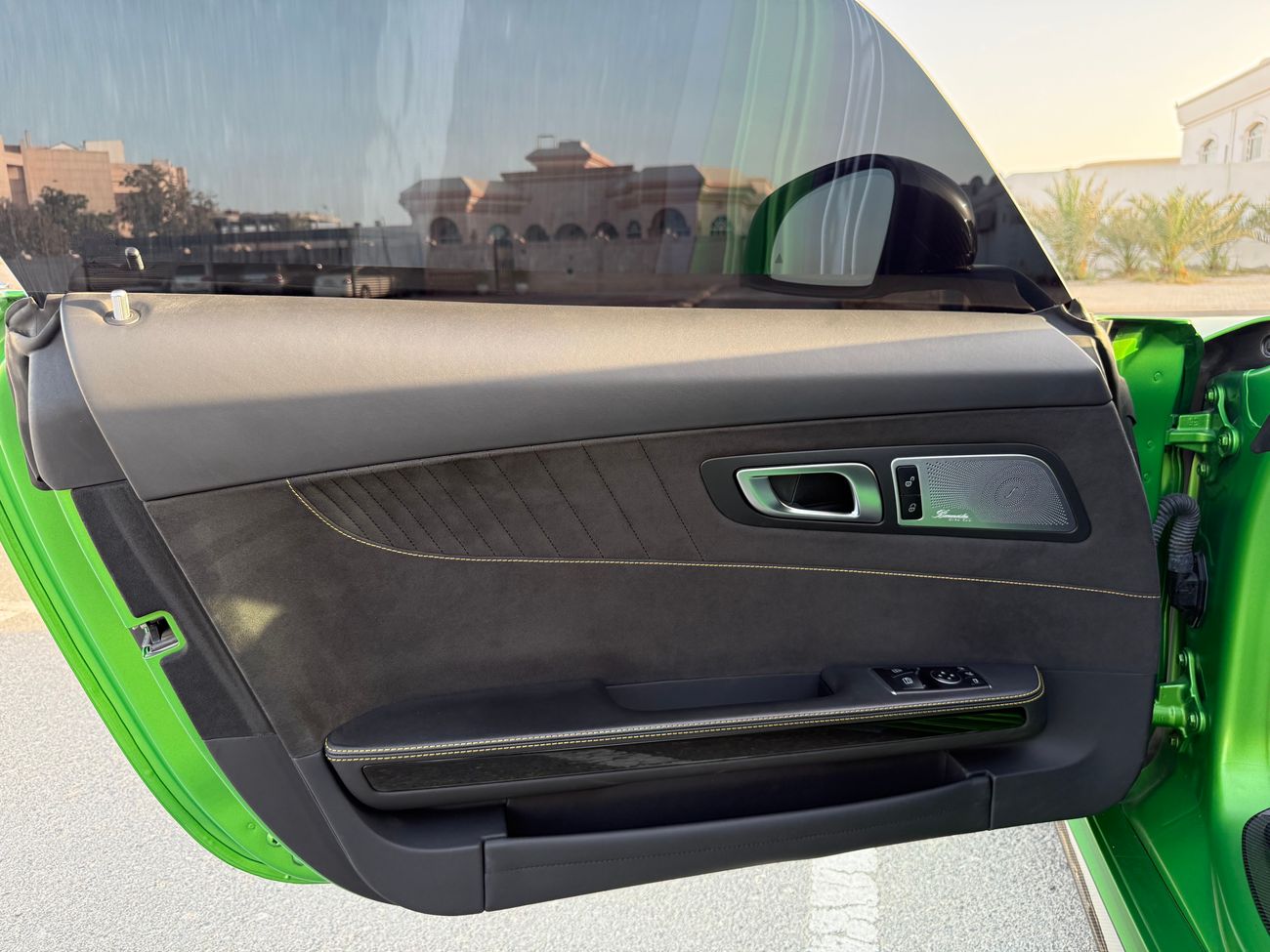 مرسيدس بنز AMG GTR