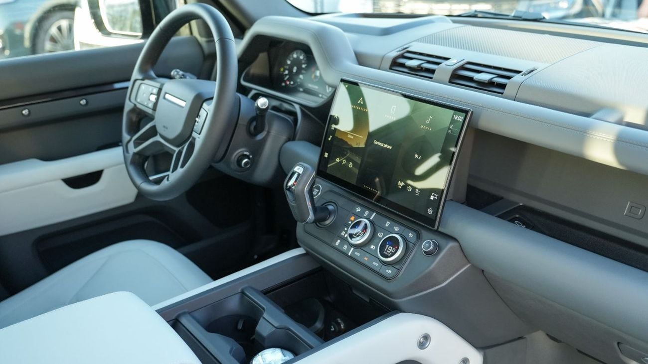 Land Rover Defender P400 X-Dynamic HSE Carpathian Grey 2026MY Export Only