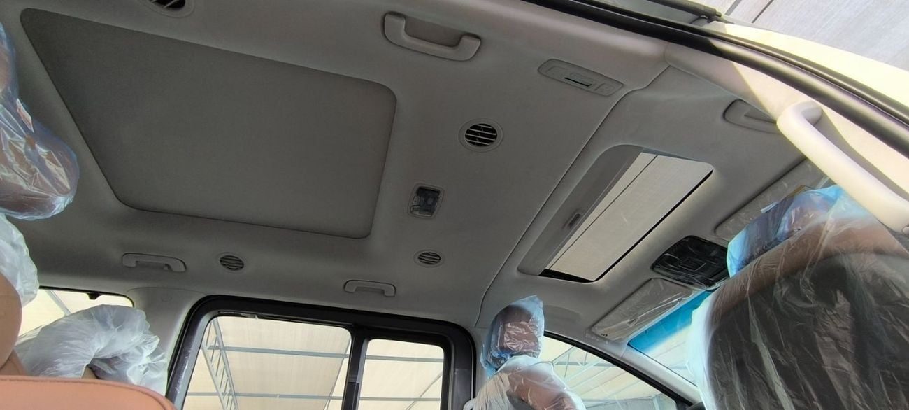 Hyundai Staria 3.5L Luxury (7 Seater)