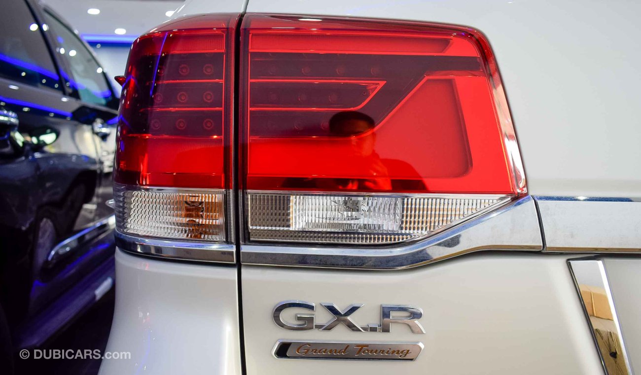 تويوتا لاند كروزر GX.R V8 Grand Touring