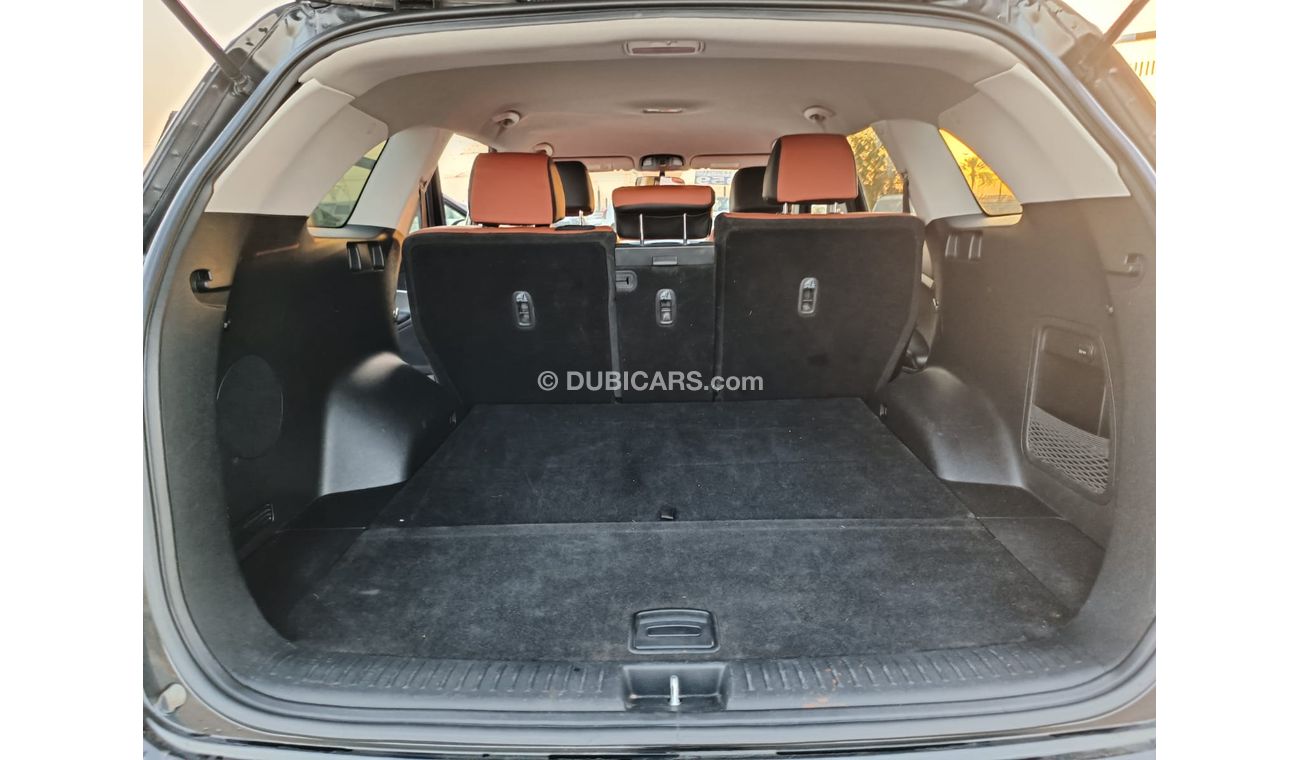 كيا سورينتو 2.4L Petrol, Leather Seats, Quatro fog lamps, Excellent Working Condition (LOT # 299872)