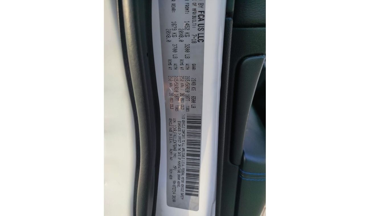 جيب جراند شيروكي exclusive 3.6L