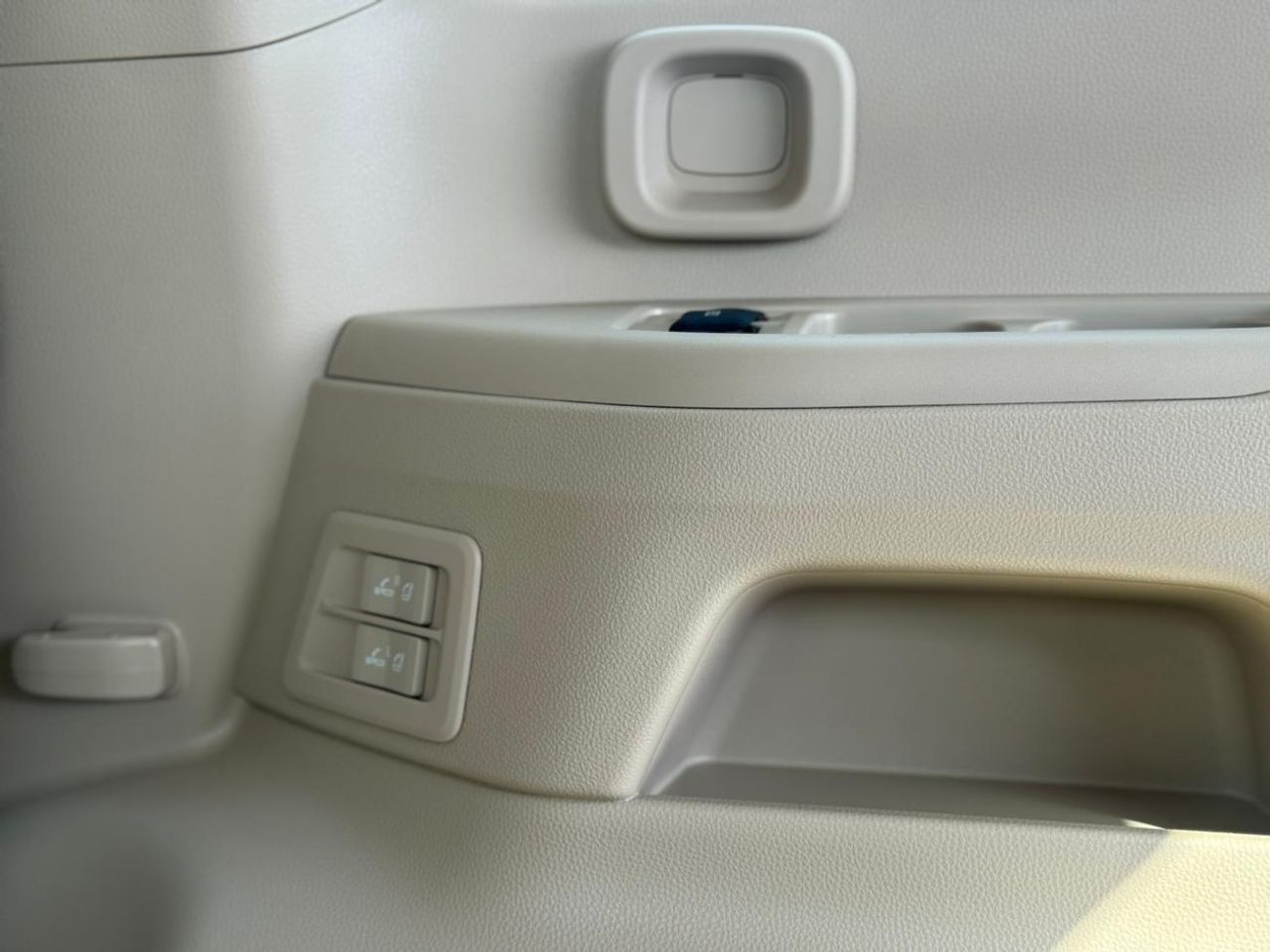 Toyota Land Cruiser LAND CRUISER VX 4.0L 2025