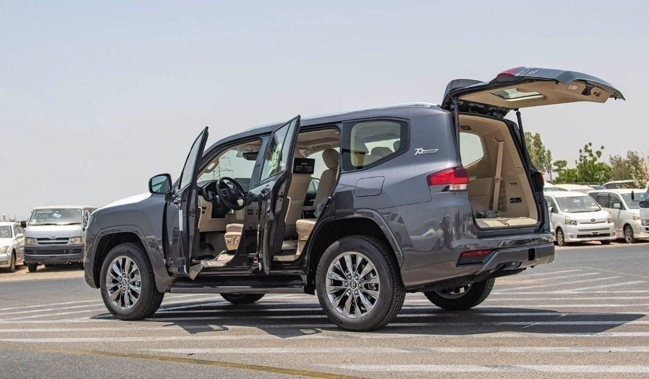 تويوتا لاند كروزر Toyota Land Cruiser GXR 3.5P AT MY2024 – Grey