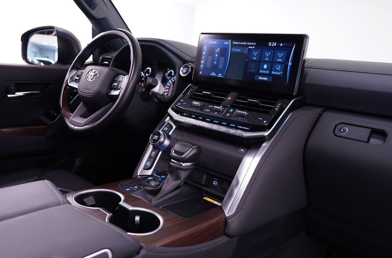 Toyota Land Cruiser GXR 3.5L 2023 Toyota Land Cruiser 409 TT, Toyota Warranty + Service Pack, 7 Seater, Full Option, GCC