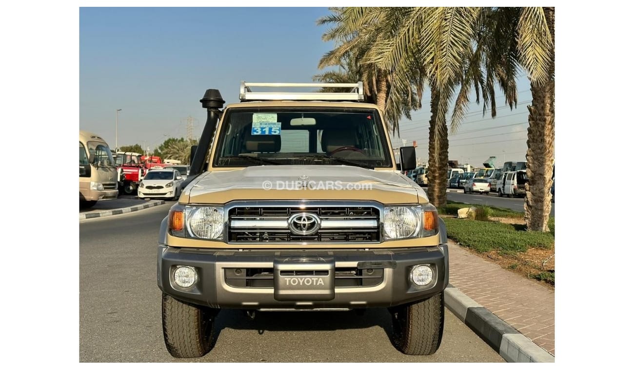 New Toyota Land Cruiser Hard Top TOYOTA LAND CRUISER 4.0 HARDTOP PETROL 2022 for sale in Dubai