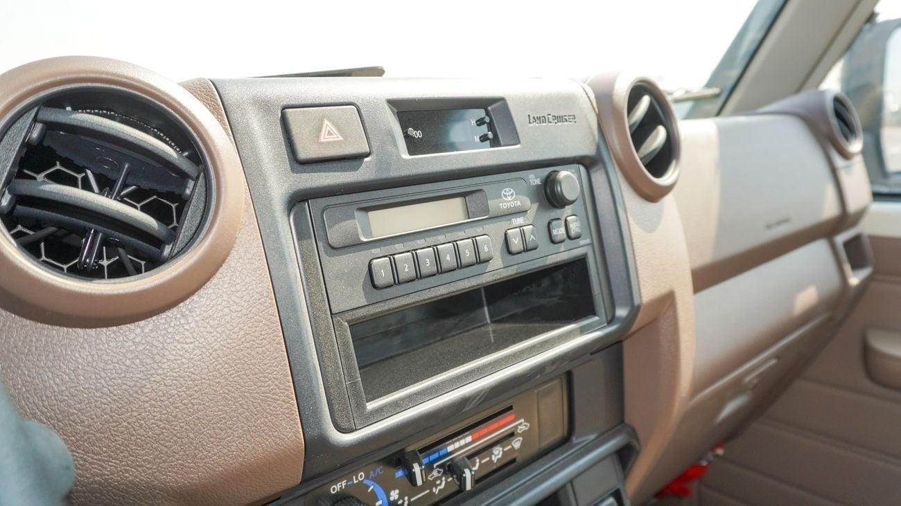 تويوتا لاند كروزر بيك آب