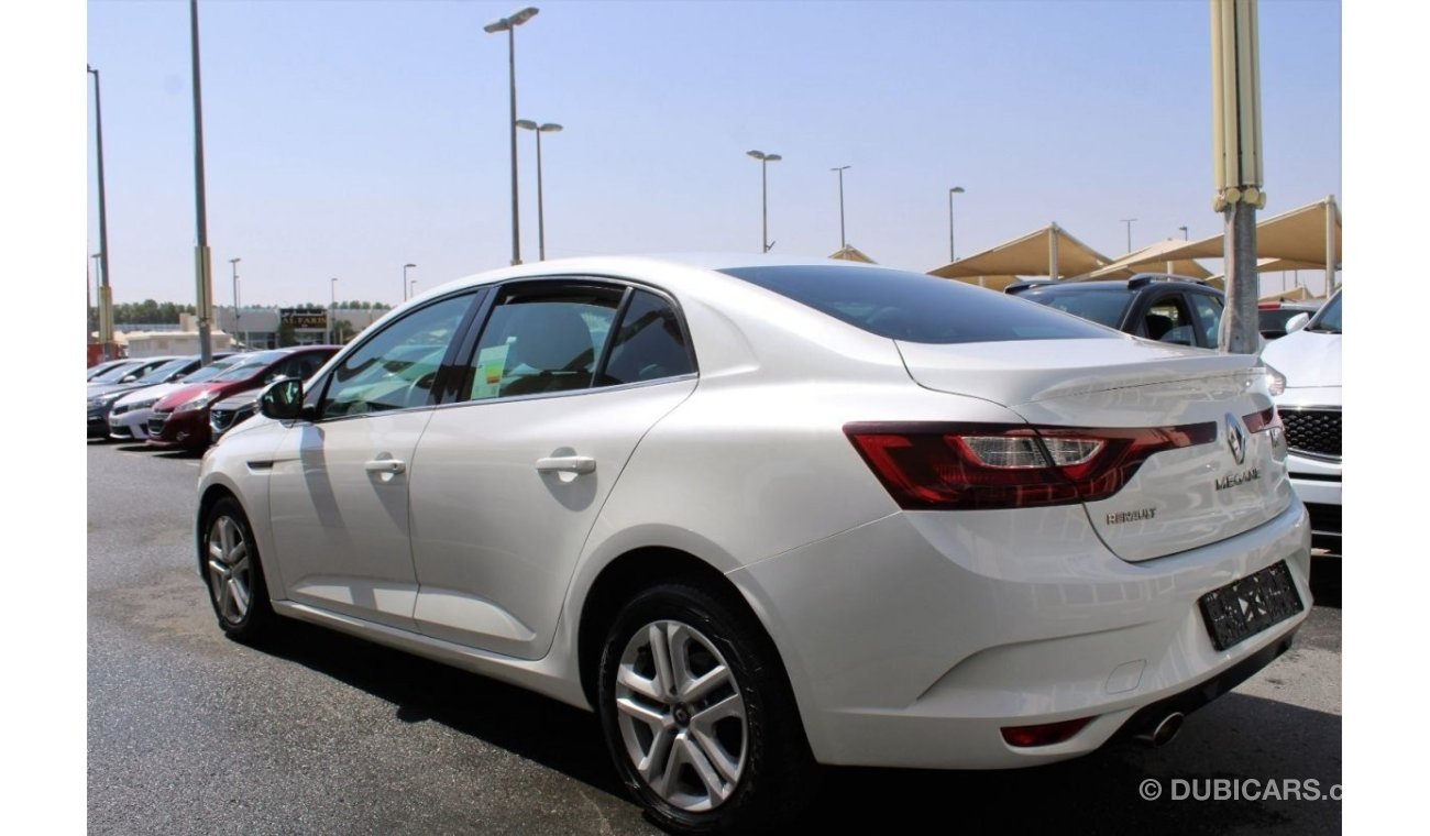 Renault Megane LE ACCIDENT FREE - GCC - CAR IS IN PERFECT CONDITION INSIDE OUT