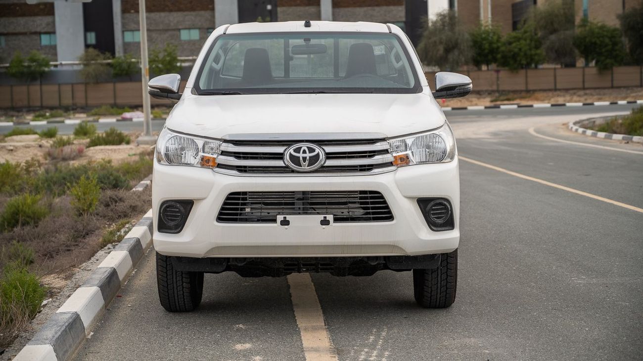 تويوتا هيلوكس TOYOTA HILUX 2.4 SINGLE CABIN BASIC 4X4 MT -2026YM