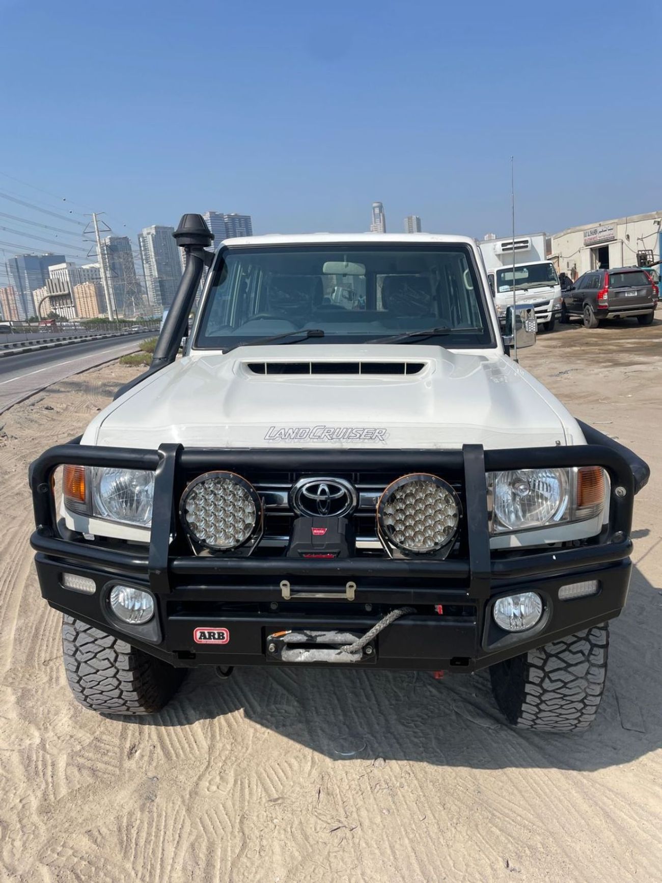 تويوتا لاند كروزر 5 Doors Hardtop ,Diesel 4500 CC ,Right Hand Drive ,Manual Transmission