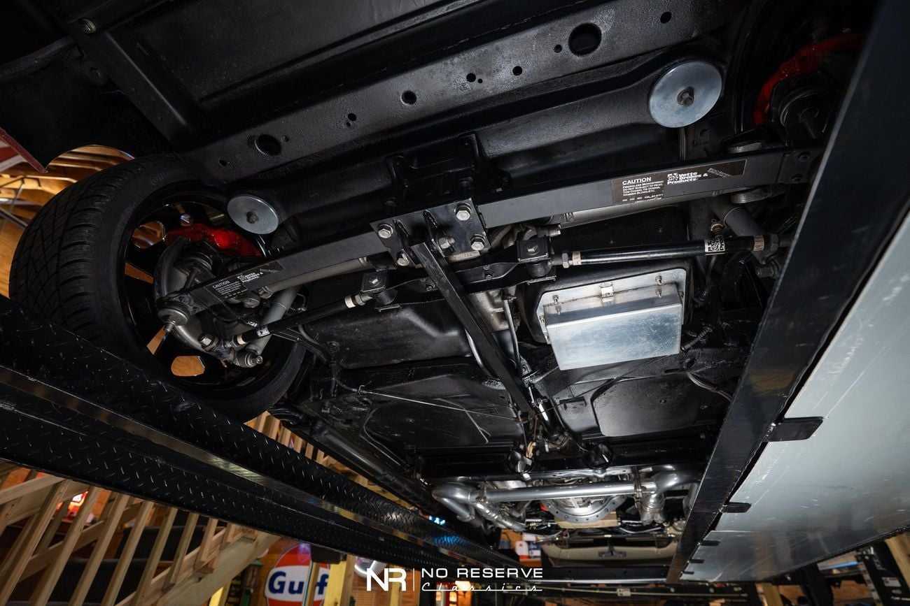 شيفروليه كورفت ZZ502 6 Speed Widebody Restomod