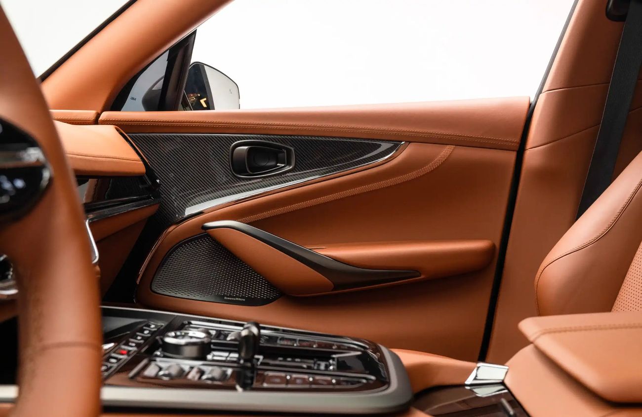 Aston Martin DB 4.0L V8 Twin-Turbocharged Engine