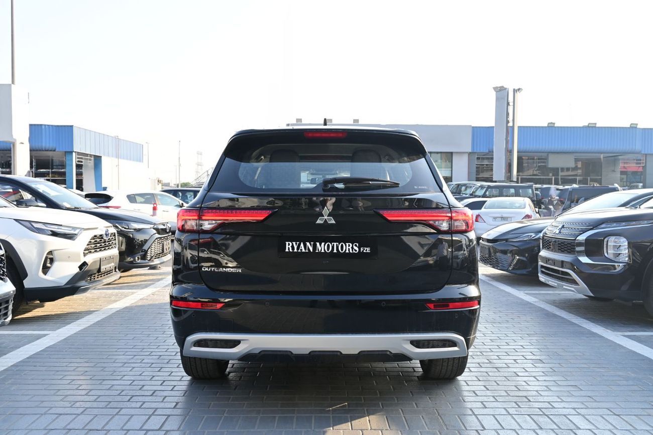 Mitsubishi Outlander Mitsubishi Outlander Hi-Line Plus 2.5L Petrol 4WD, Model 2025, Color Black