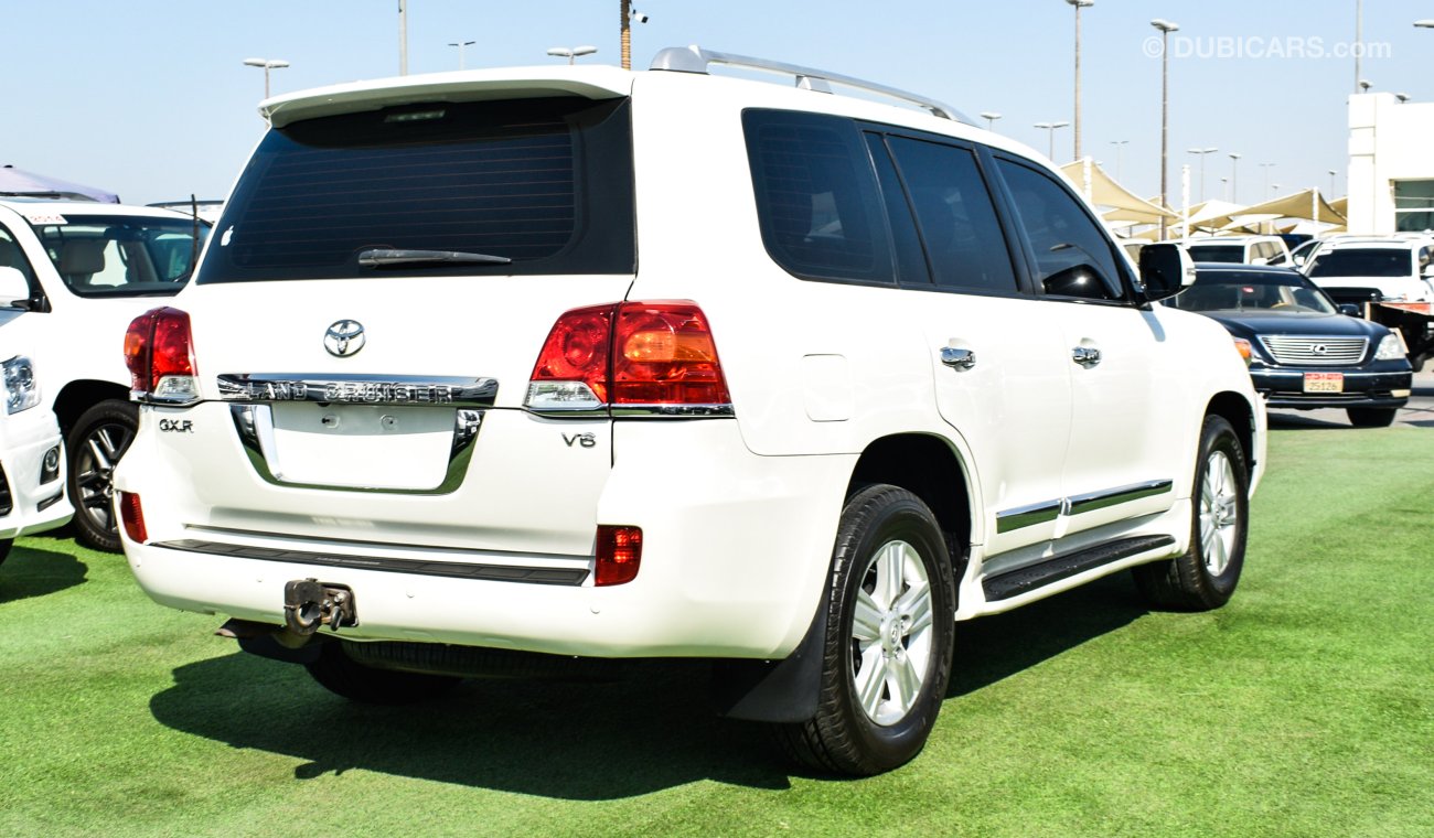 Toyota Land Cruiser GXR V6